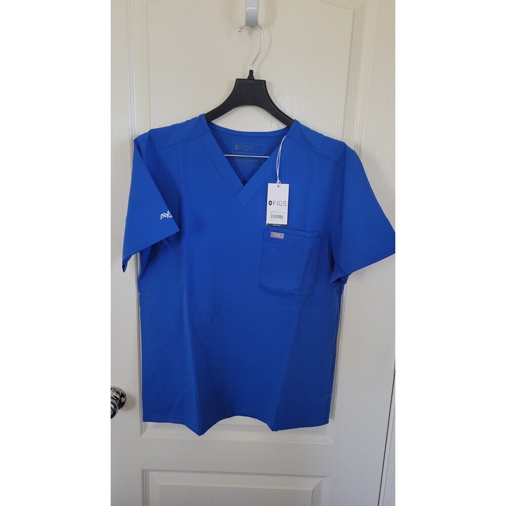 Men's Figs Scrubs Leon Two Pocket Top & Axim 2.0 Cargo Pants